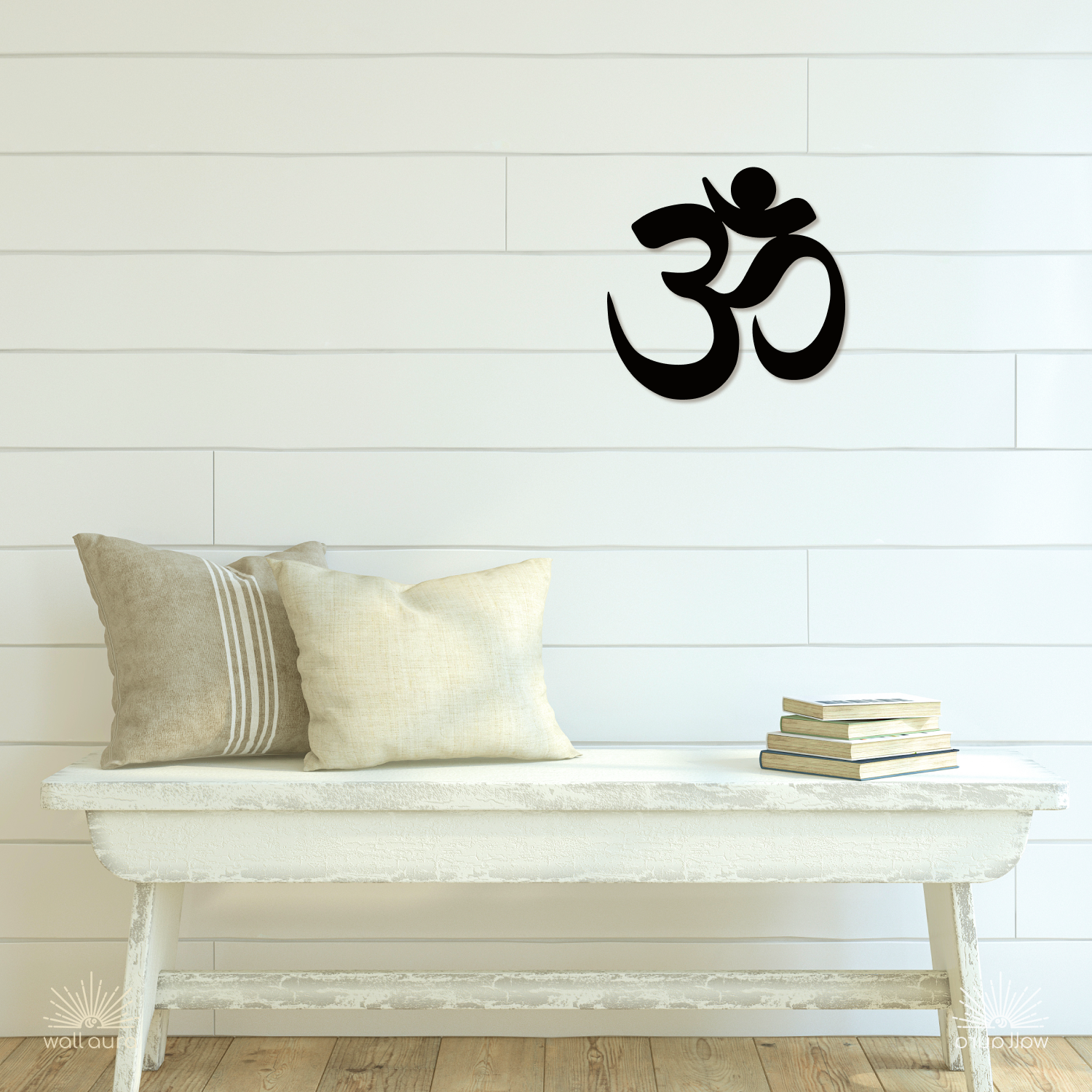 סמל אום מברזל לקיר