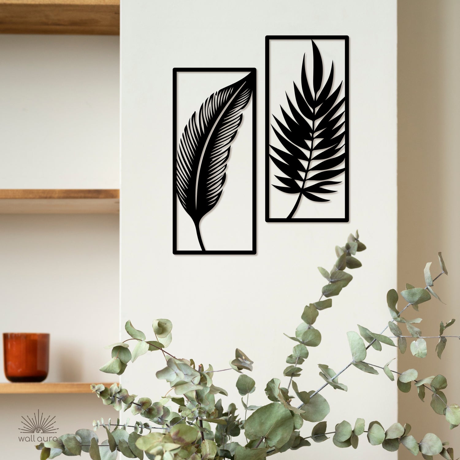 תמונת קיר ממתכת – זוג עלים דקורטיביים במסגרת